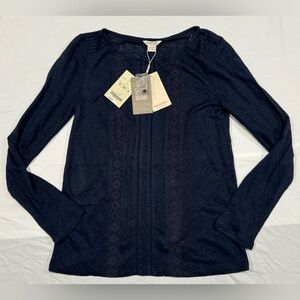 Women’s Shirt Top-NWT